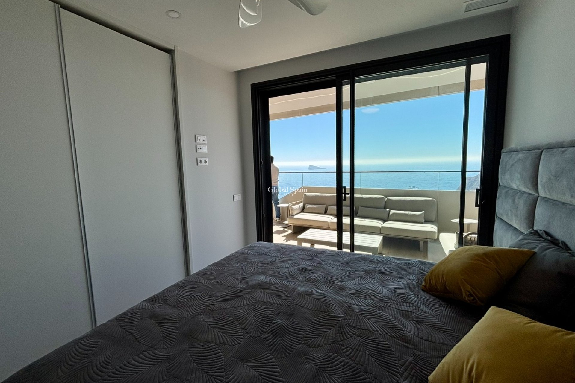 Revente - APPARTEMENT -
BENIDORM - Zona de Poniente