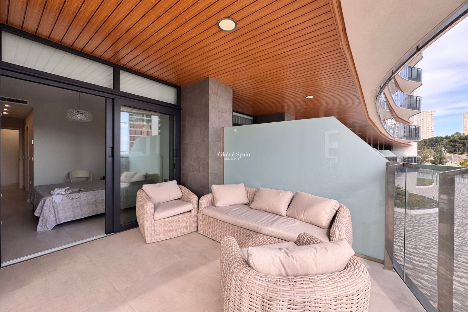 Revente - APPARTEMENT -
BENIDORM - Zona de Poniente