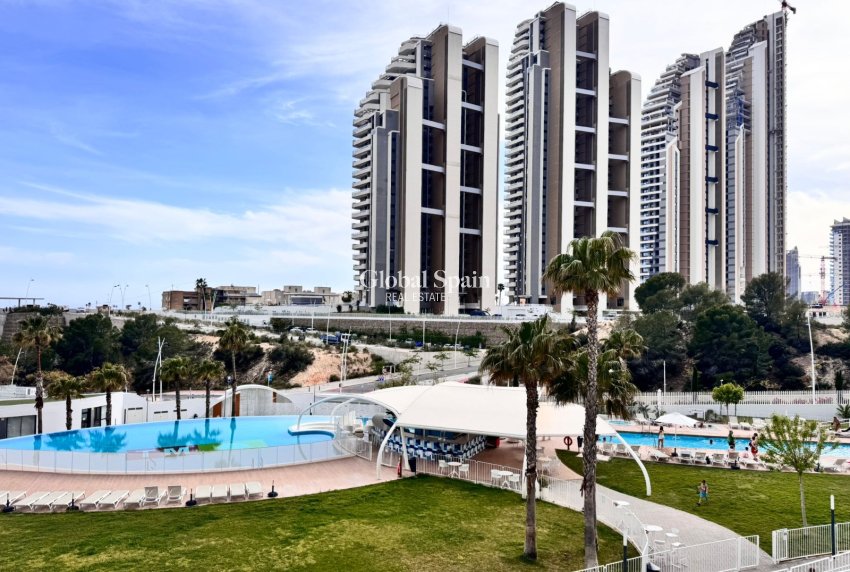 Revente - APPARTEMENT -
BENIDORM - Zona de Poniente