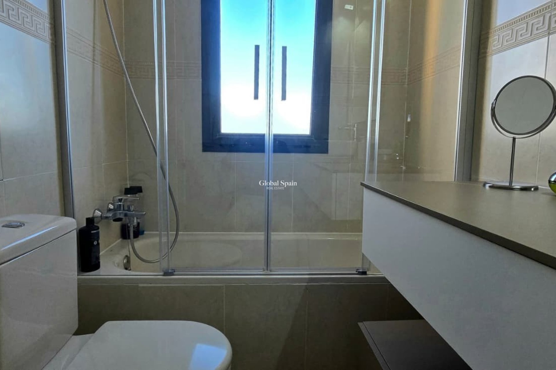 Revente - APPARTEMENT -
BENIDORM - Zona de Poniente