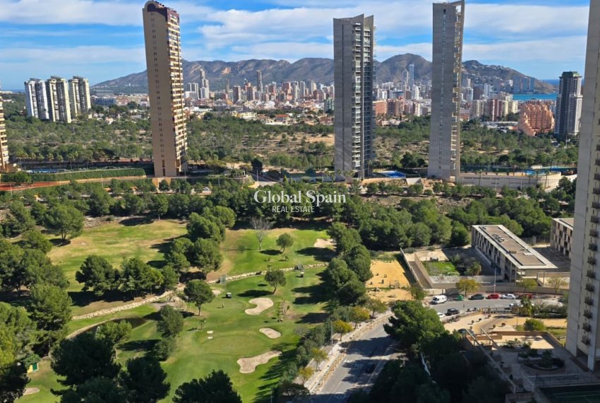 Revente - APPARTEMENT -
BENIDORM - Zona de Poniente
