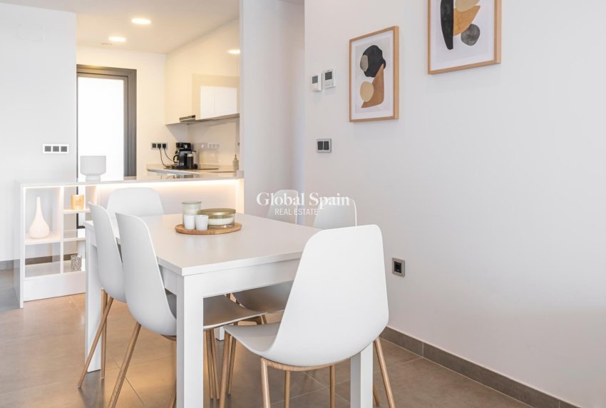 Revente - APPARTEMENT -
BENIDORM - Zona de Poniente