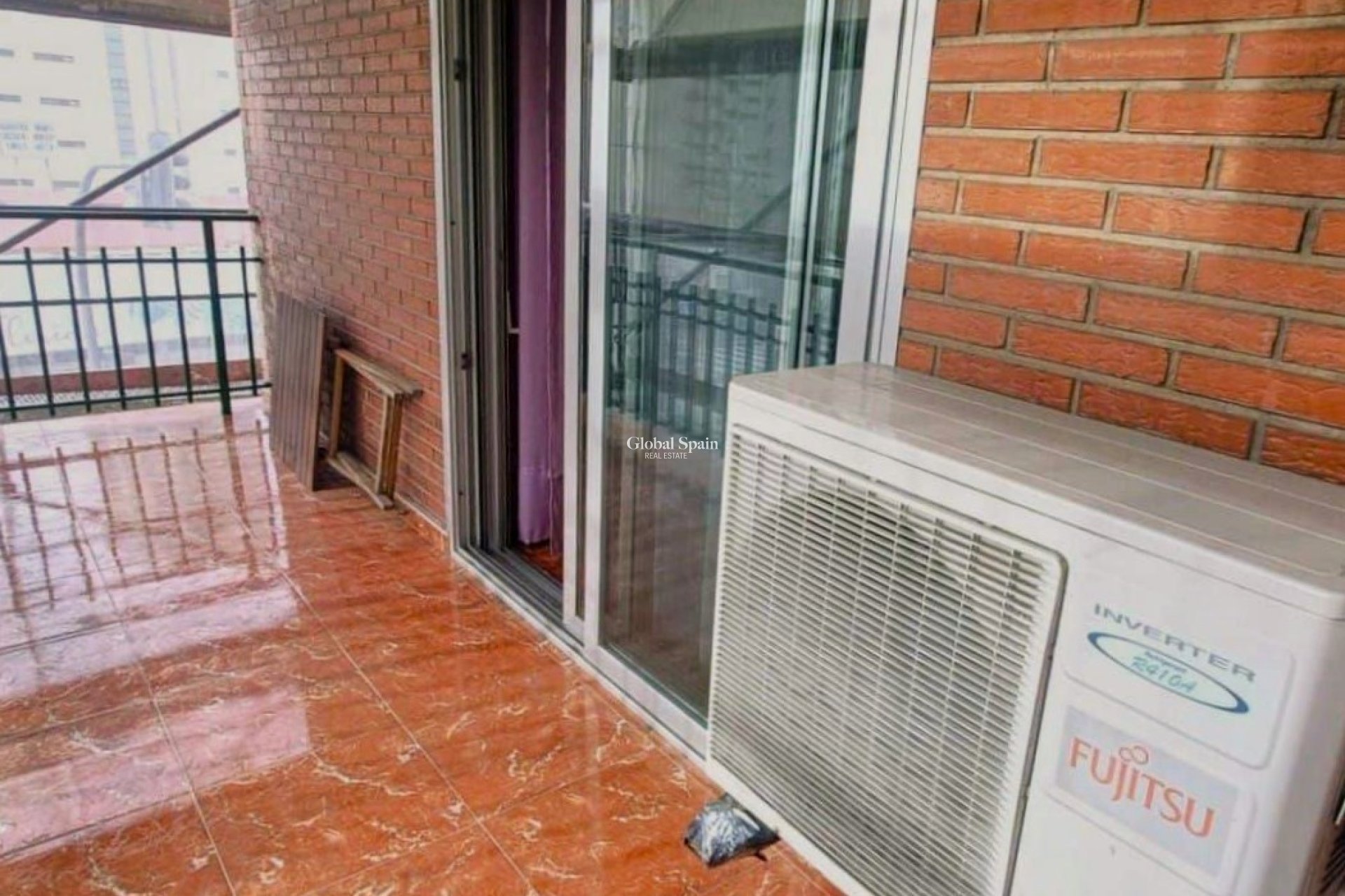 Revente - APPARTEMENT -
BENIDORM - Zona de Poniente