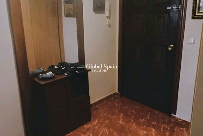 Revente - APPARTEMENT -
BENIDORM - Zona de Poniente