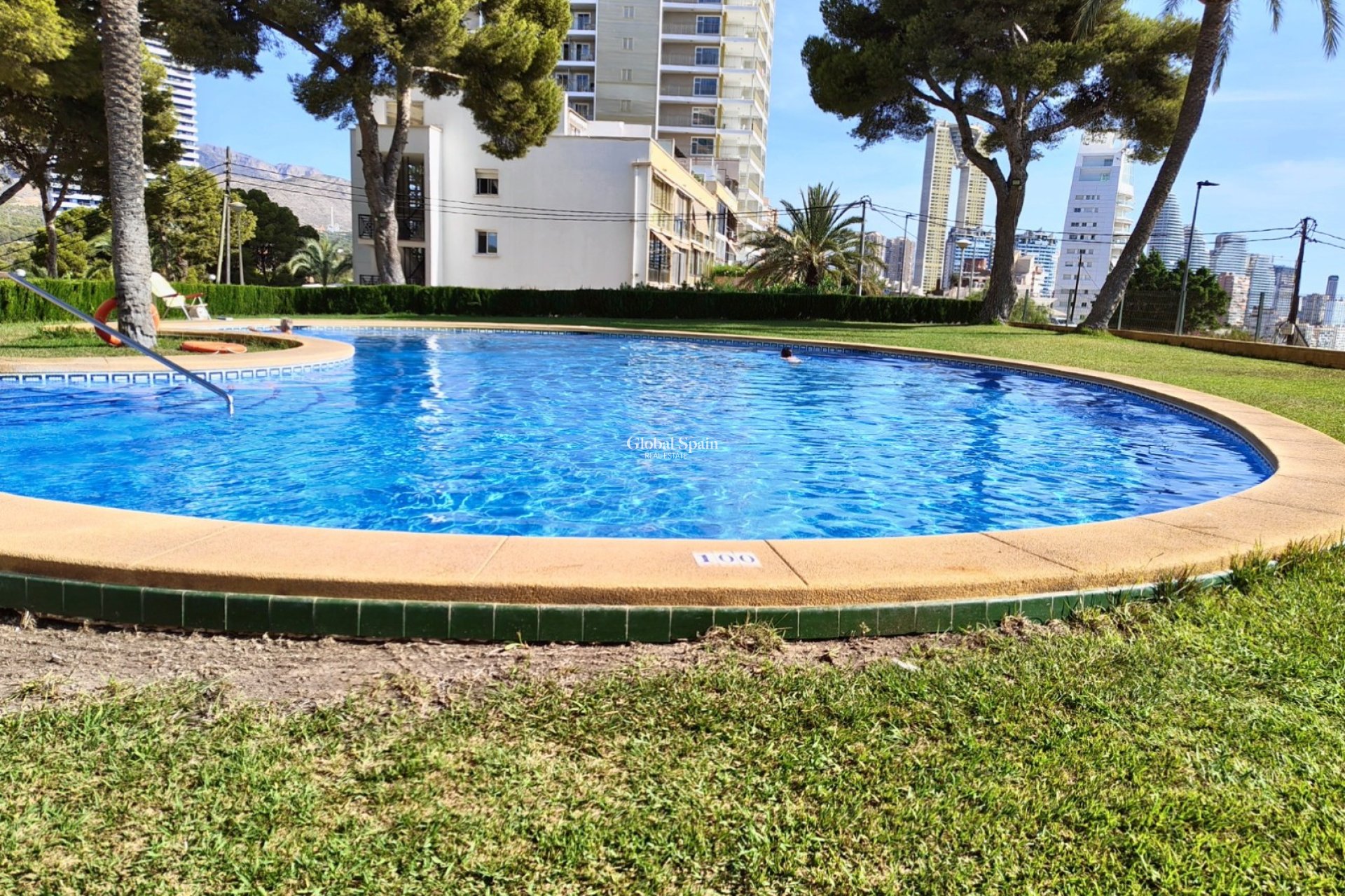 Revente - APPARTEMENT -
BENIDORM - Zona de Poniente