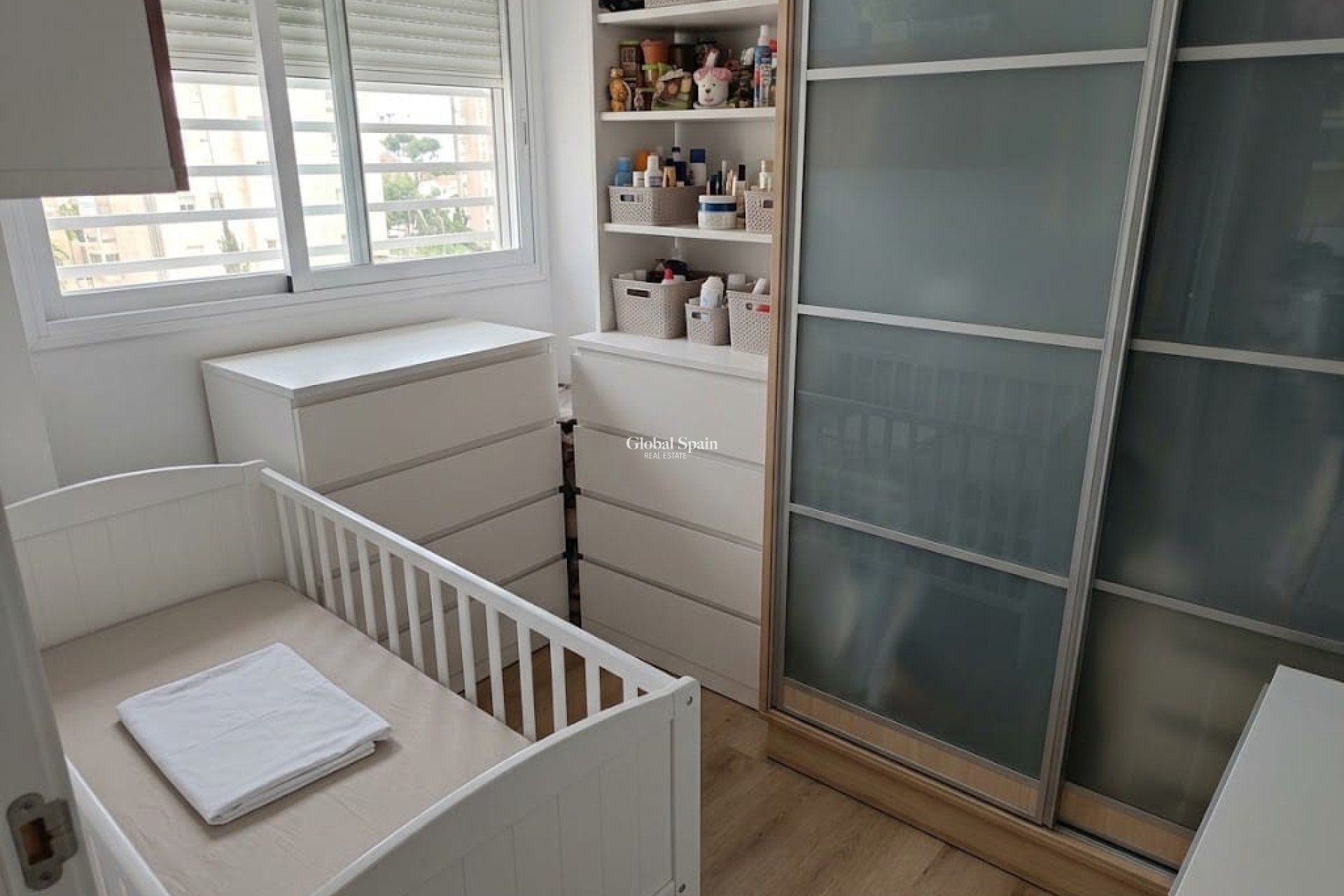 Revente - APPARTEMENT -
BENIDORM - Zona de Poniente