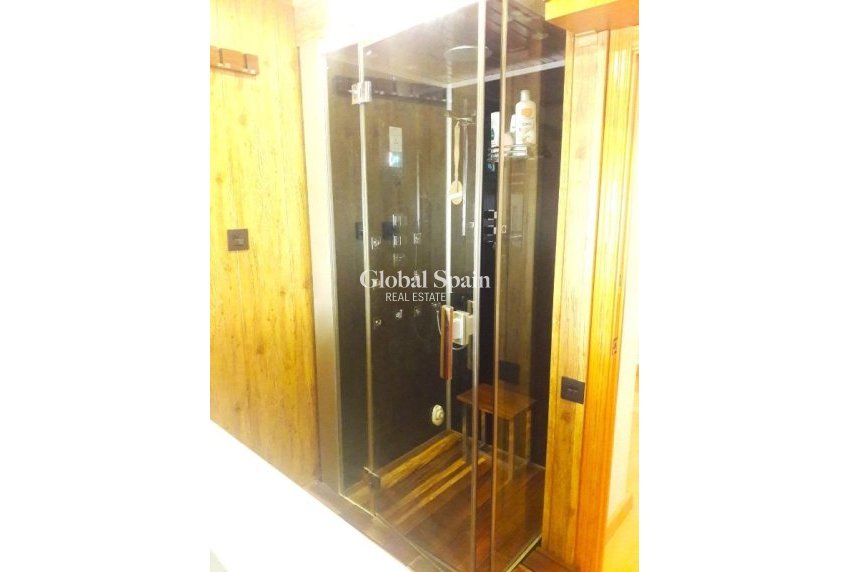 Revente - Appartement -
Benidorm - Zona de Poniente