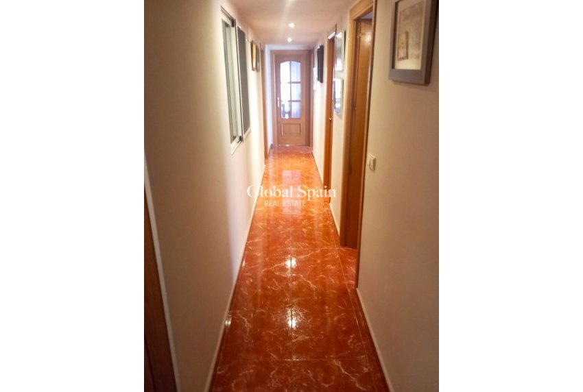 Revente - Appartement -
Benidorm - Zona de Poniente