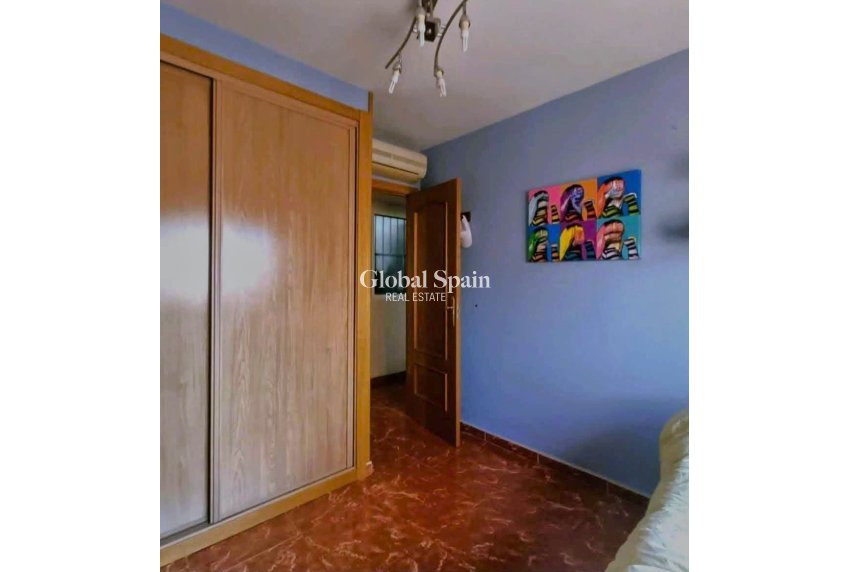 Revente - Appartement -
Benidorm - Zona de Poniente