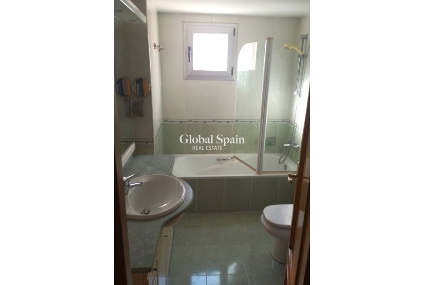 Revente - Appartement -
Benidorm - Zona de Poniente