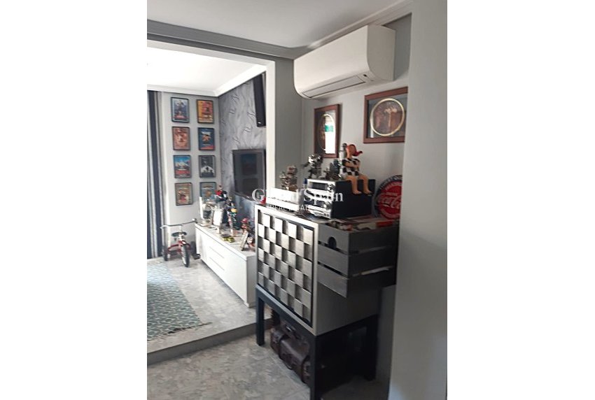 Revente - Appartement -
Benidorm - Zona de Poniente