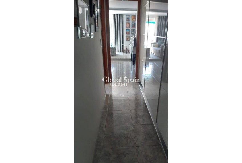 Revente - Appartement -
Benidorm - Zona de Poniente