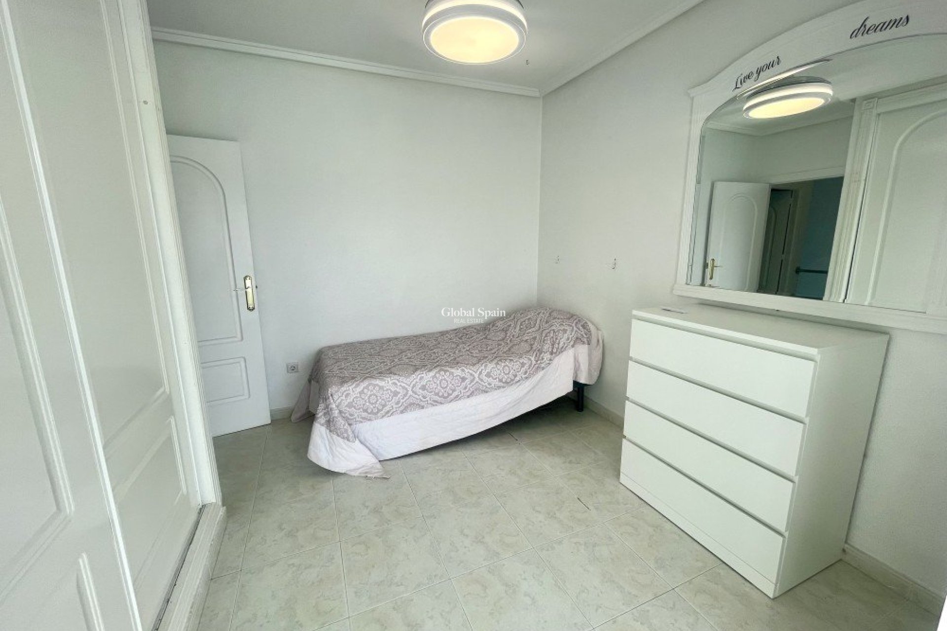 Revente - APPARTEMENT -
BENIJÓFAR - Costa Blanca