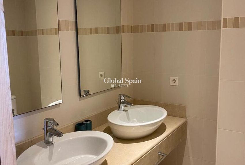 Revente - APPARTEMENT -
BENISSA - Costa Blanca