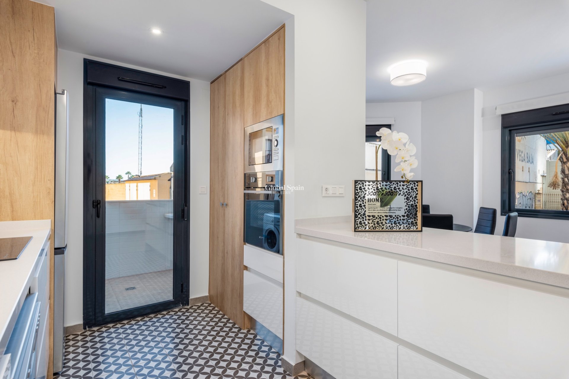 Revente - APPARTEMENT -
BIGASTRO - Costa Blanca South