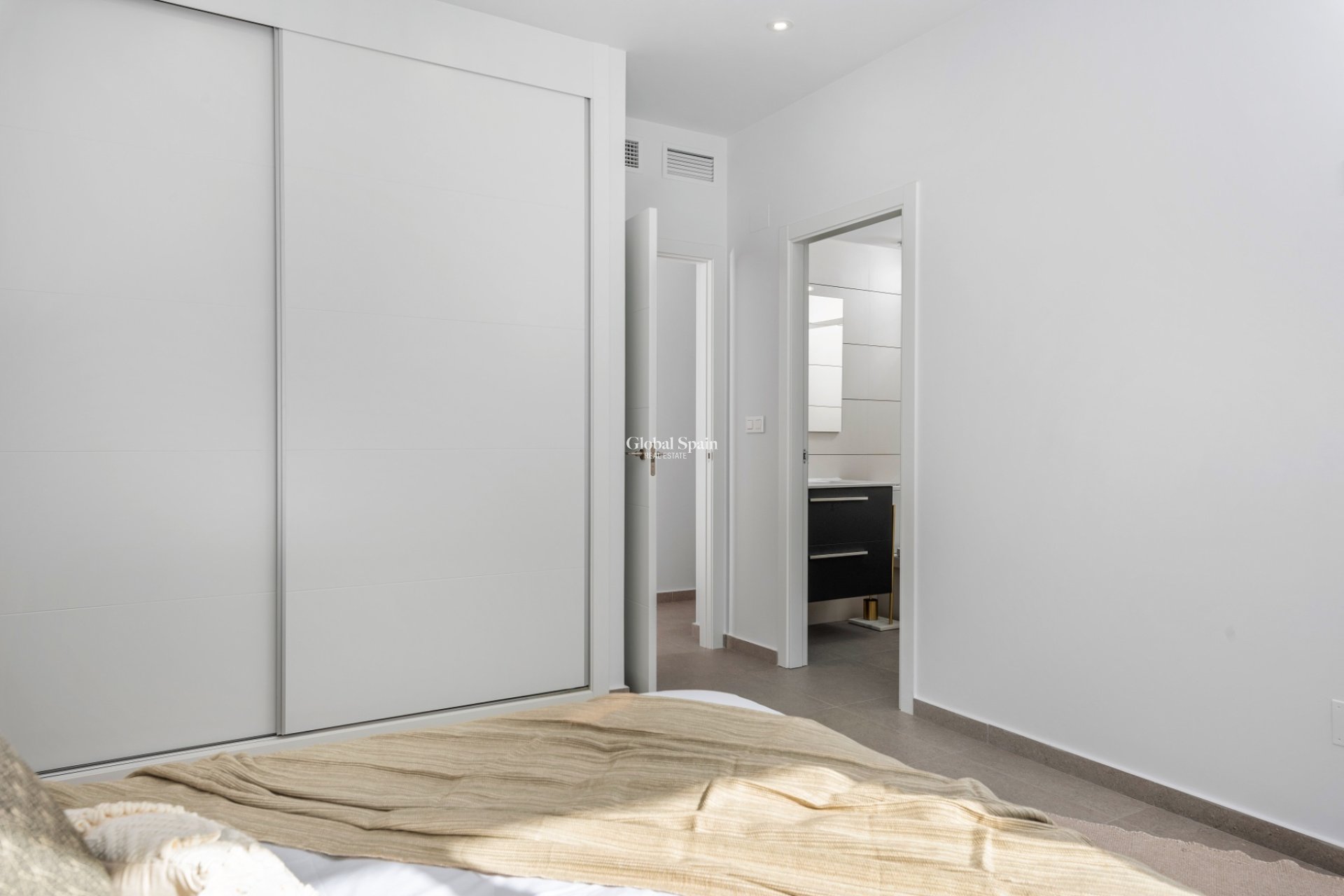 Revente - APPARTEMENT -
BIGASTRO - Costa Blanca South
