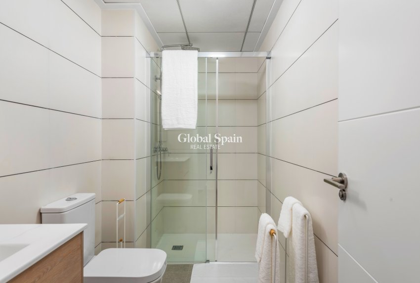 Revente - APPARTEMENT -
BIGASTRO - Costa Blanca South