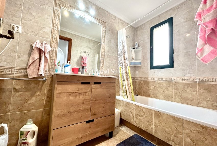 Revente - APPARTEMENT -
CABO ROIG - Costa Blanca