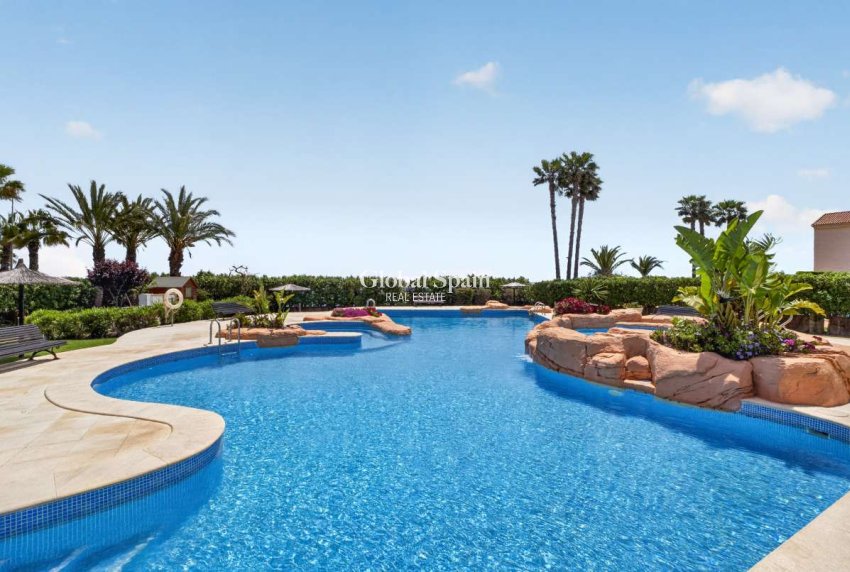 Revente - APPARTEMENT -
CABO ROIG - Costa Blanca