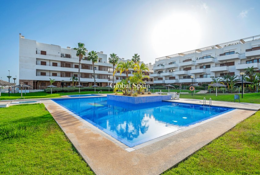 Revente - APPARTEMENT -
CABO ROIG - Costa Blanca