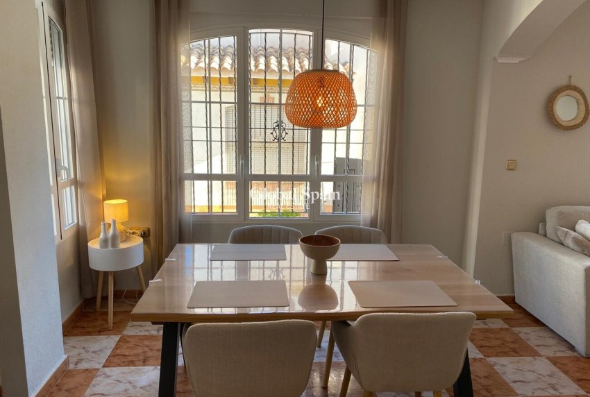 Revente - APPARTEMENT -
CABO ROIG - Costa Blanca