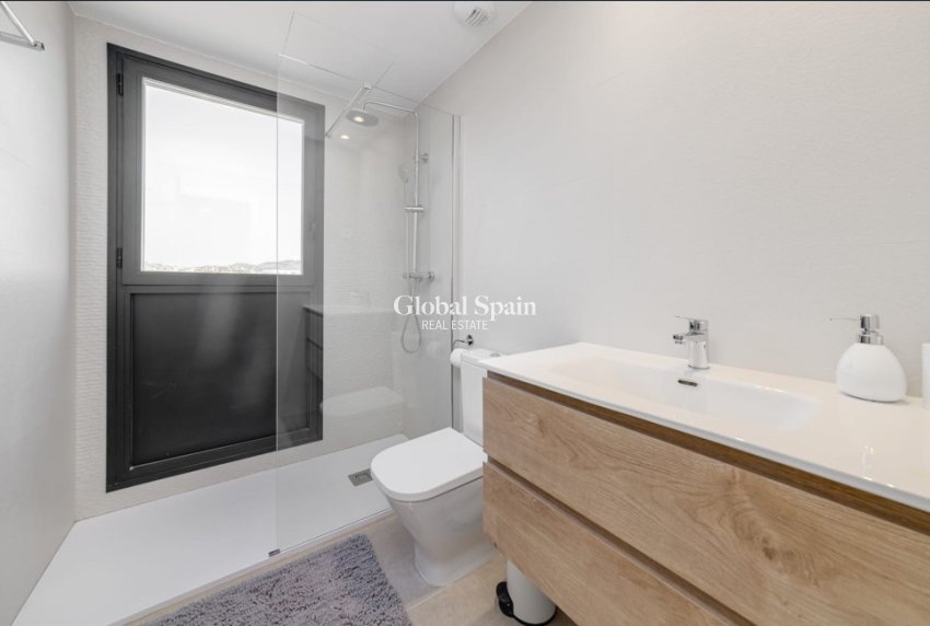 Revente - APPARTEMENT -
CALPE - Costa Blanca