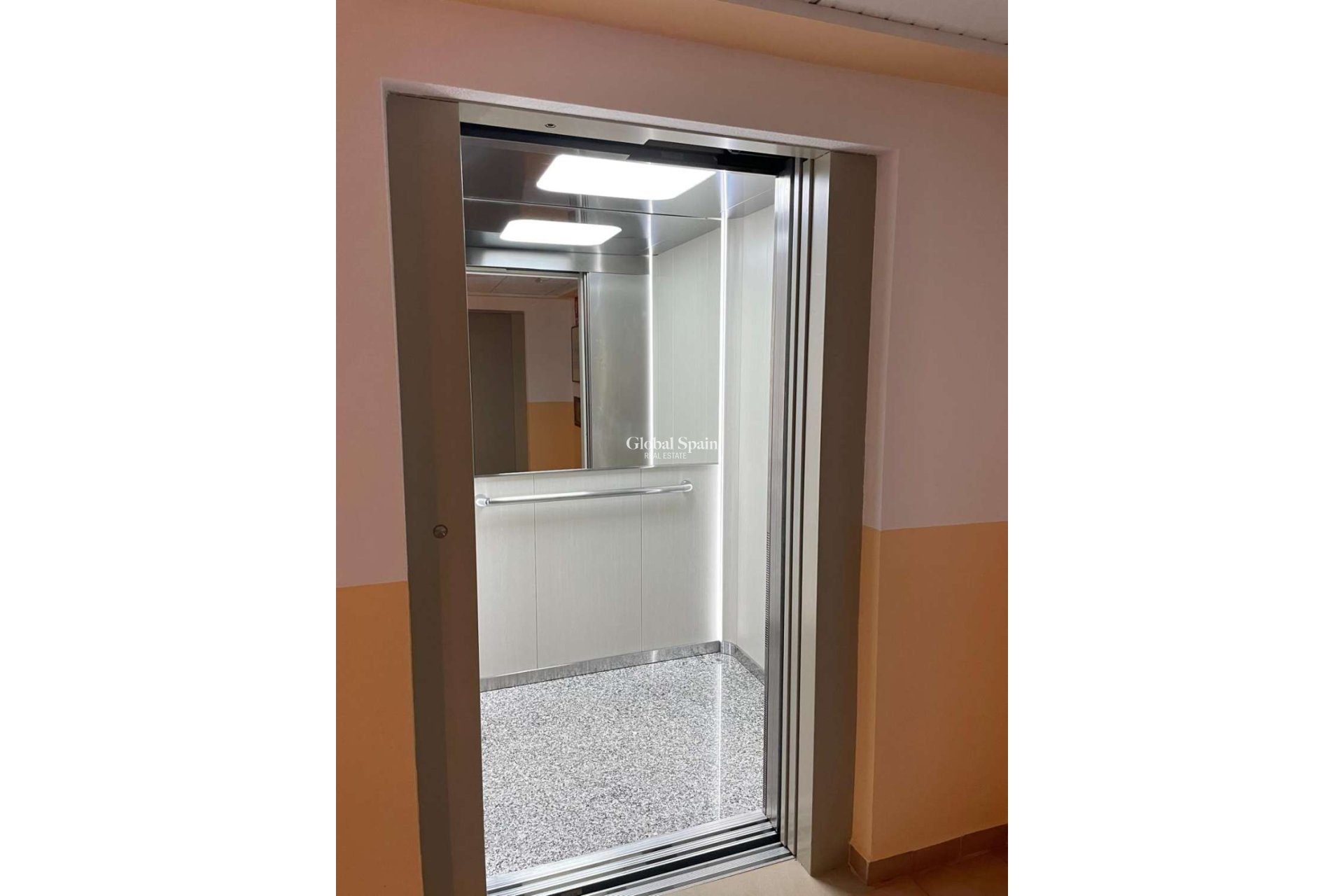 Revente - APPARTEMENT -
CALPE - Costa Blanca