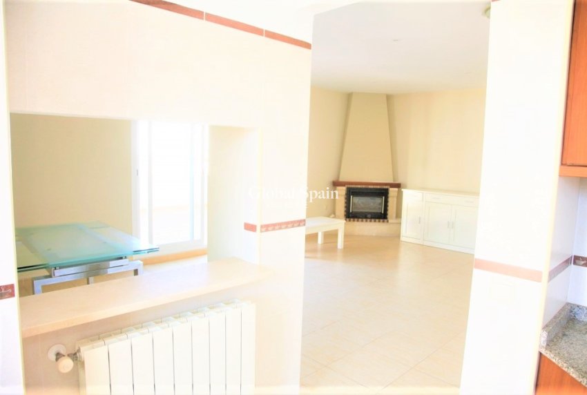 Revente - APPARTEMENT -
CALPE - Costa Blanca