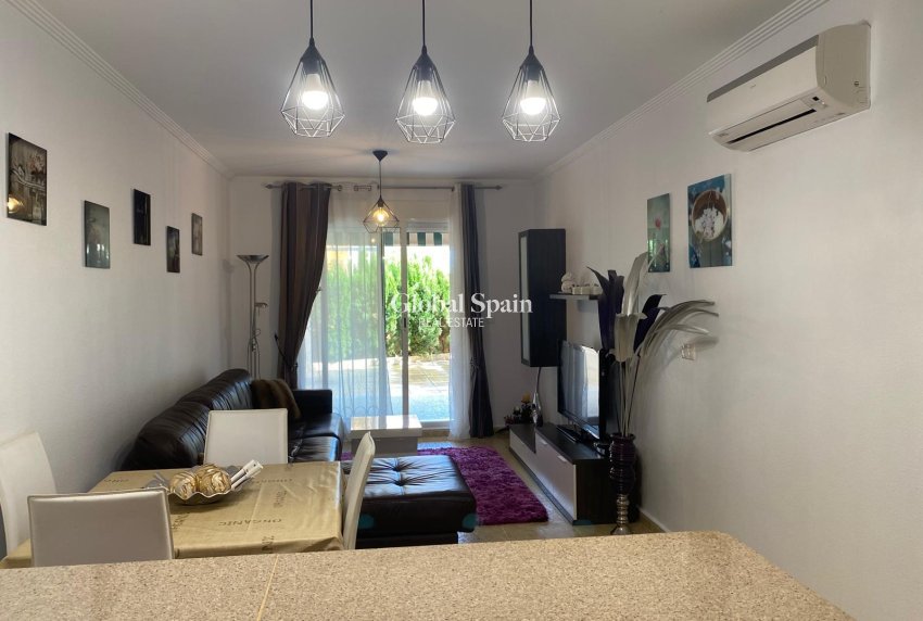 Revente - APPARTEMENT -
CAMPOAMOR - Costa Blanca