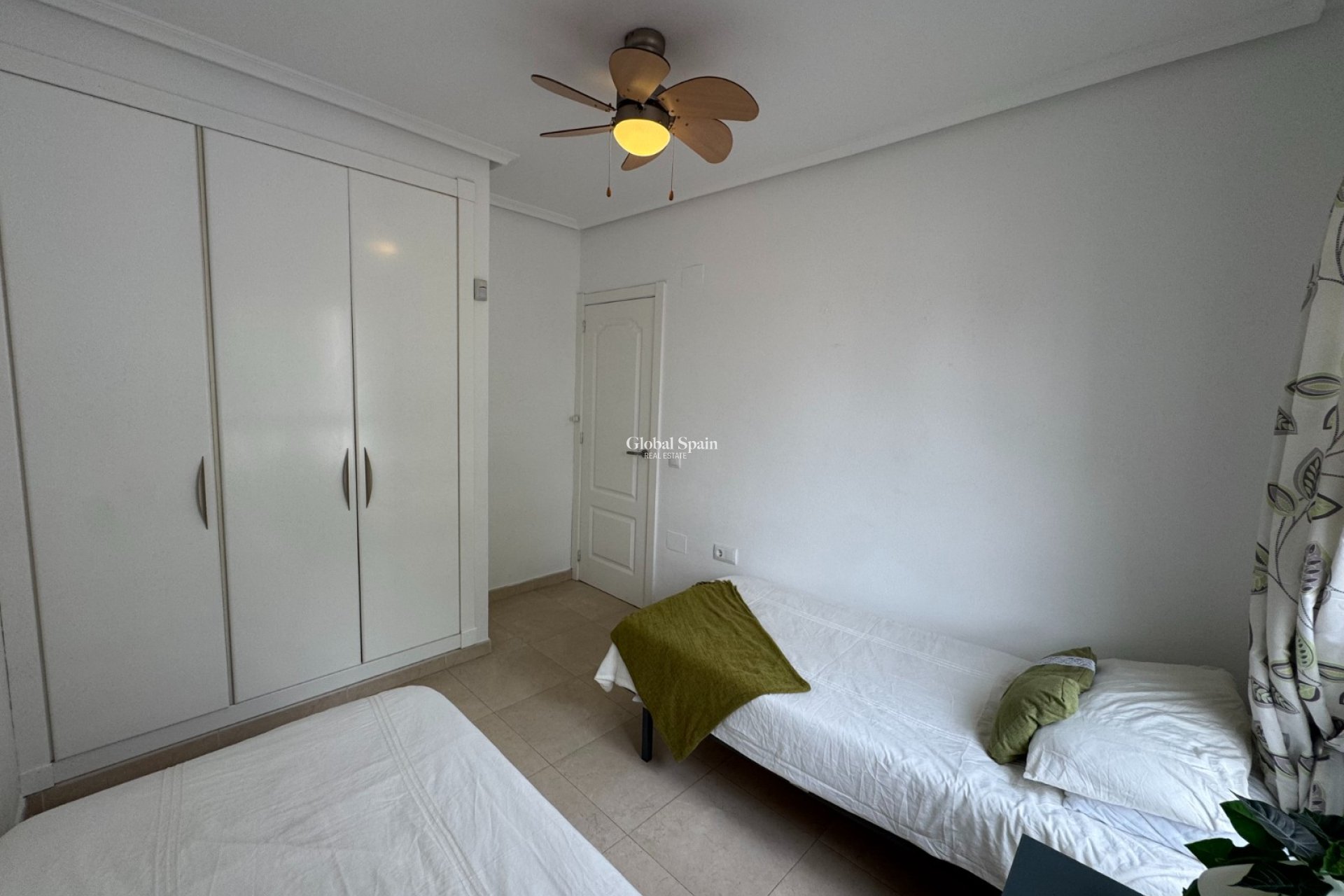 Revente - APPARTEMENT -
CAMPOAMOR - Costa Blanca