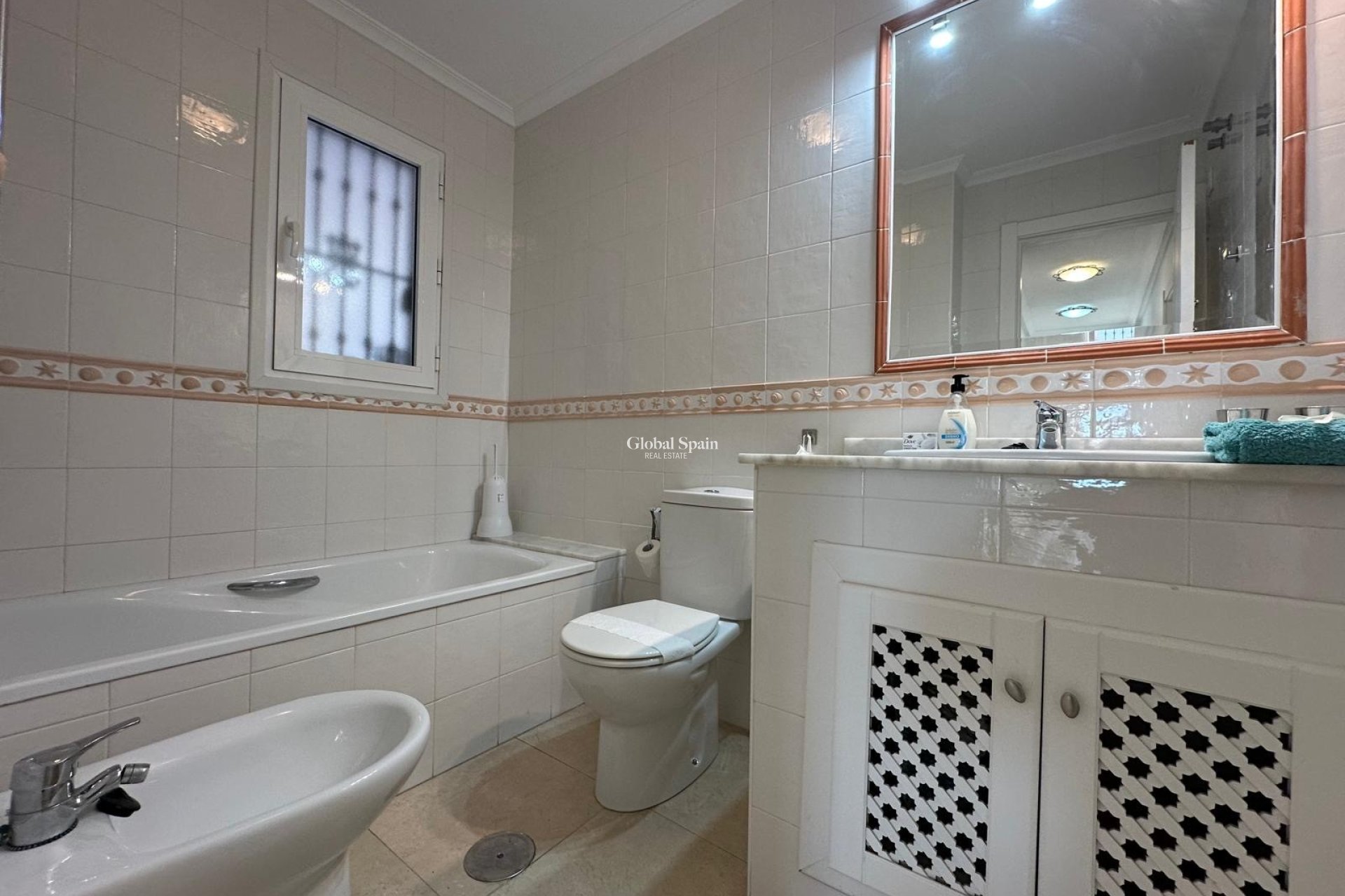 Revente - APPARTEMENT -
CAMPOAMOR - Costa Blanca