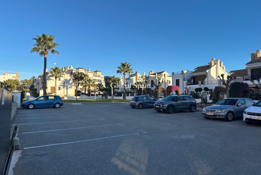 Revente - APPARTEMENT -
CAMPOAMOR - Costa Blanca