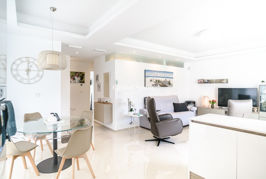 Revente - APPARTEMENT -
CIUDAD QUESADA