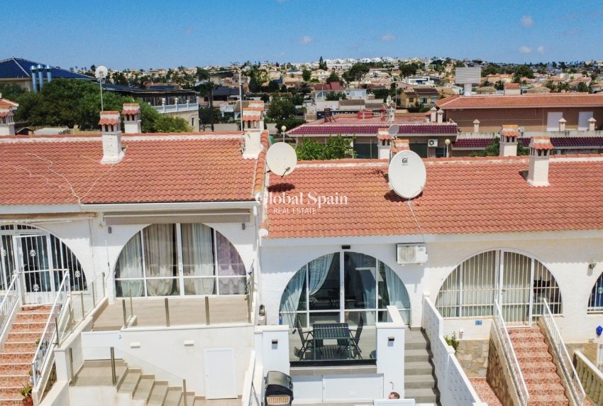 Revente - APPARTEMENT -
CIUDAD QUESADA