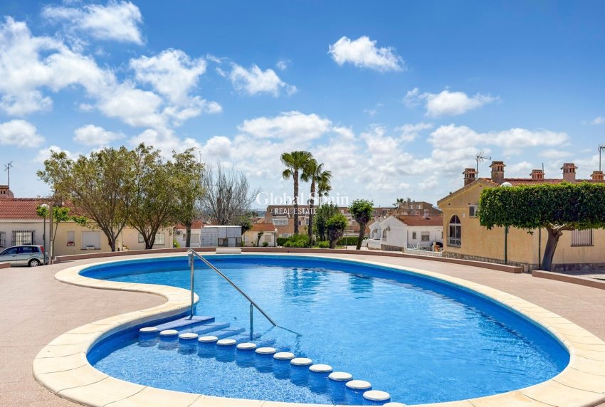Revente - APPARTEMENT -
CIUDAD QUESADA