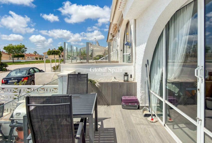 Revente - APPARTEMENT -
CIUDAD QUESADA