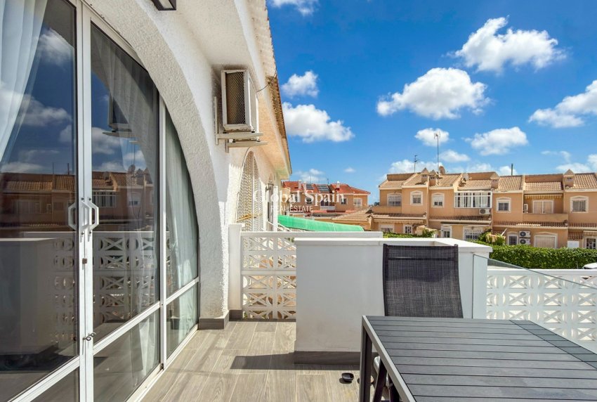Revente - APPARTEMENT -
CIUDAD QUESADA