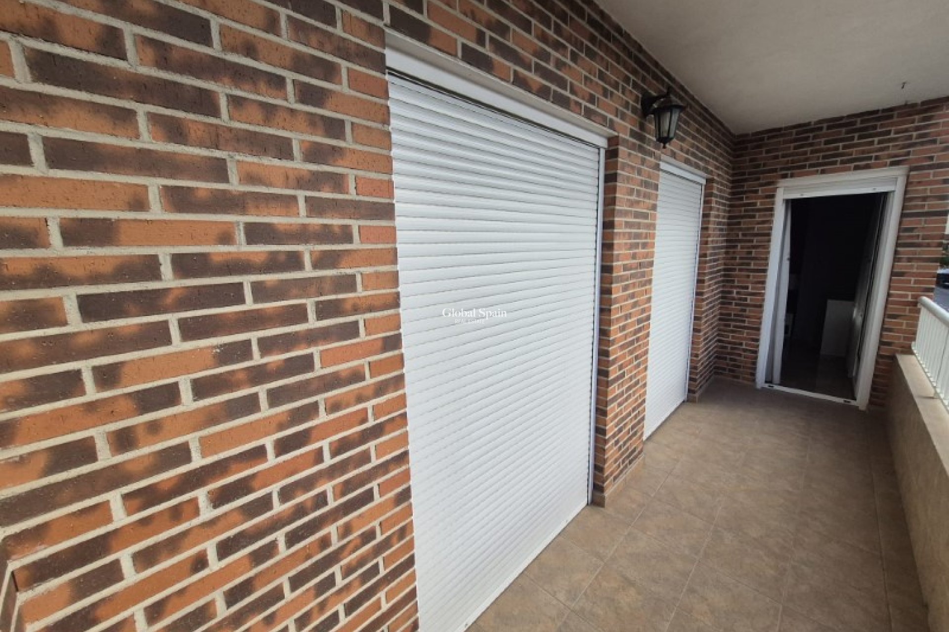 Revente - APPARTEMENT -
CREVILLENTE - Inland