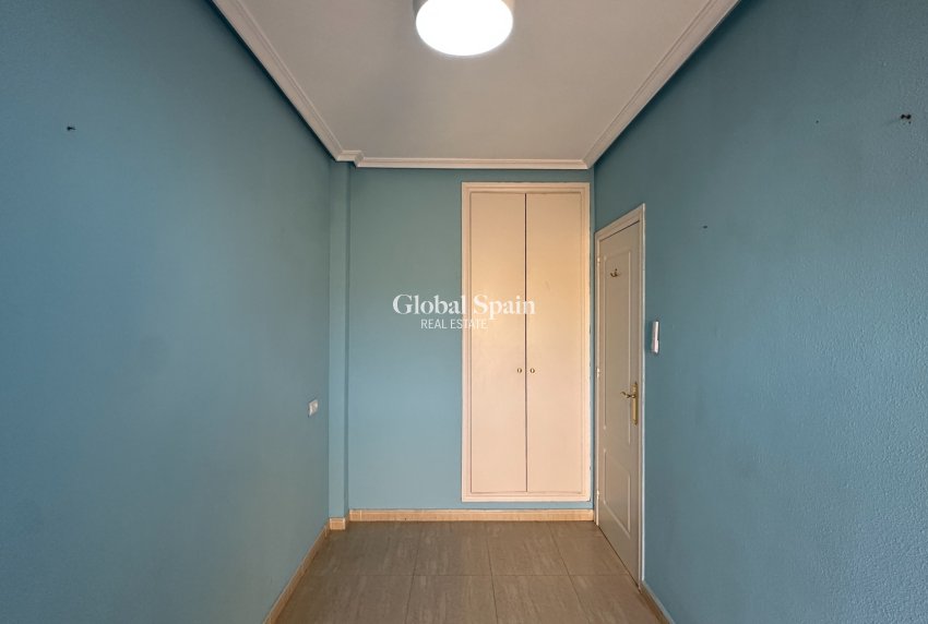 Revente - APPARTEMENT -
DAYA NUEVA - Costa Blanca Sur