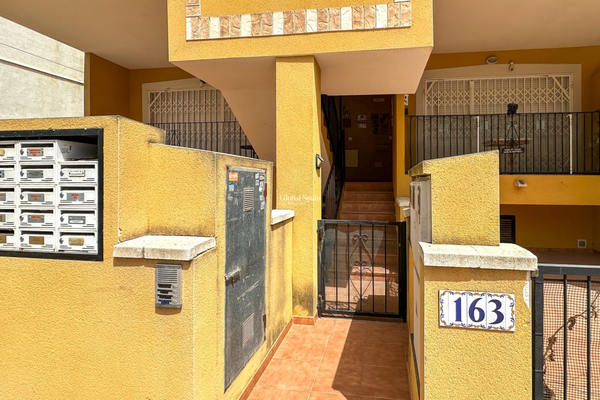 Revente - APPARTEMENT -
DAYA NUEVA - Costa Blanca Sur