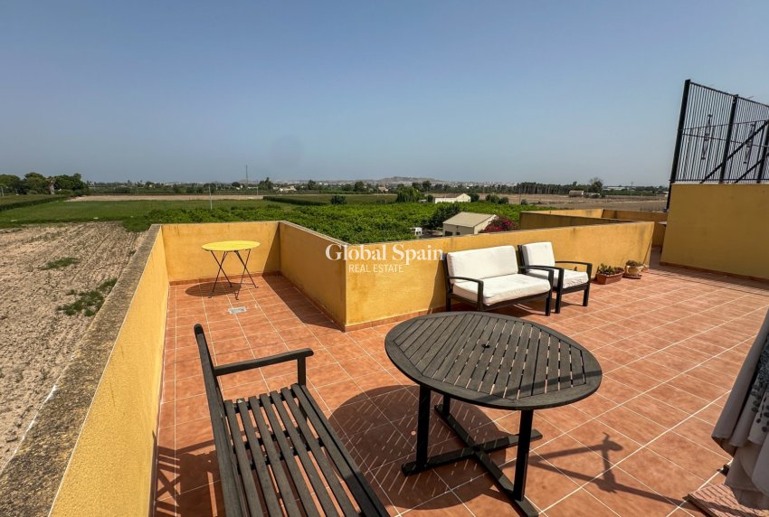 Revente - APPARTEMENT -
DAYA NUEVA - Costa Blanca Sur