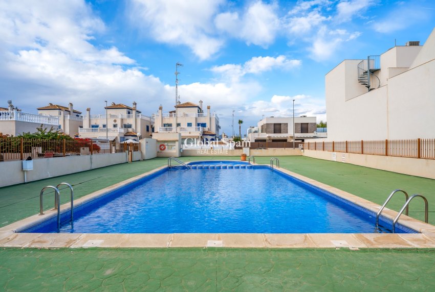 Revente - APPARTEMENT -
DAYA VIEJA