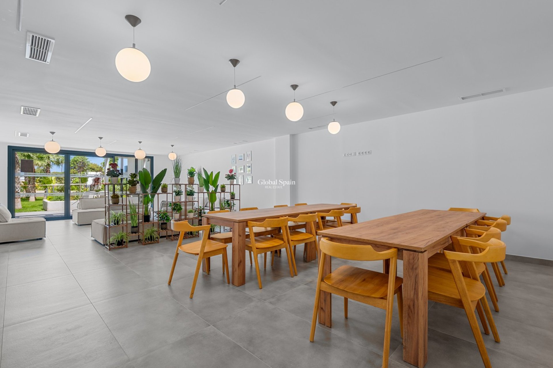 Revente - APPARTEMENT -
DEHESA DE CAMPOAMOR - Costa Blanca