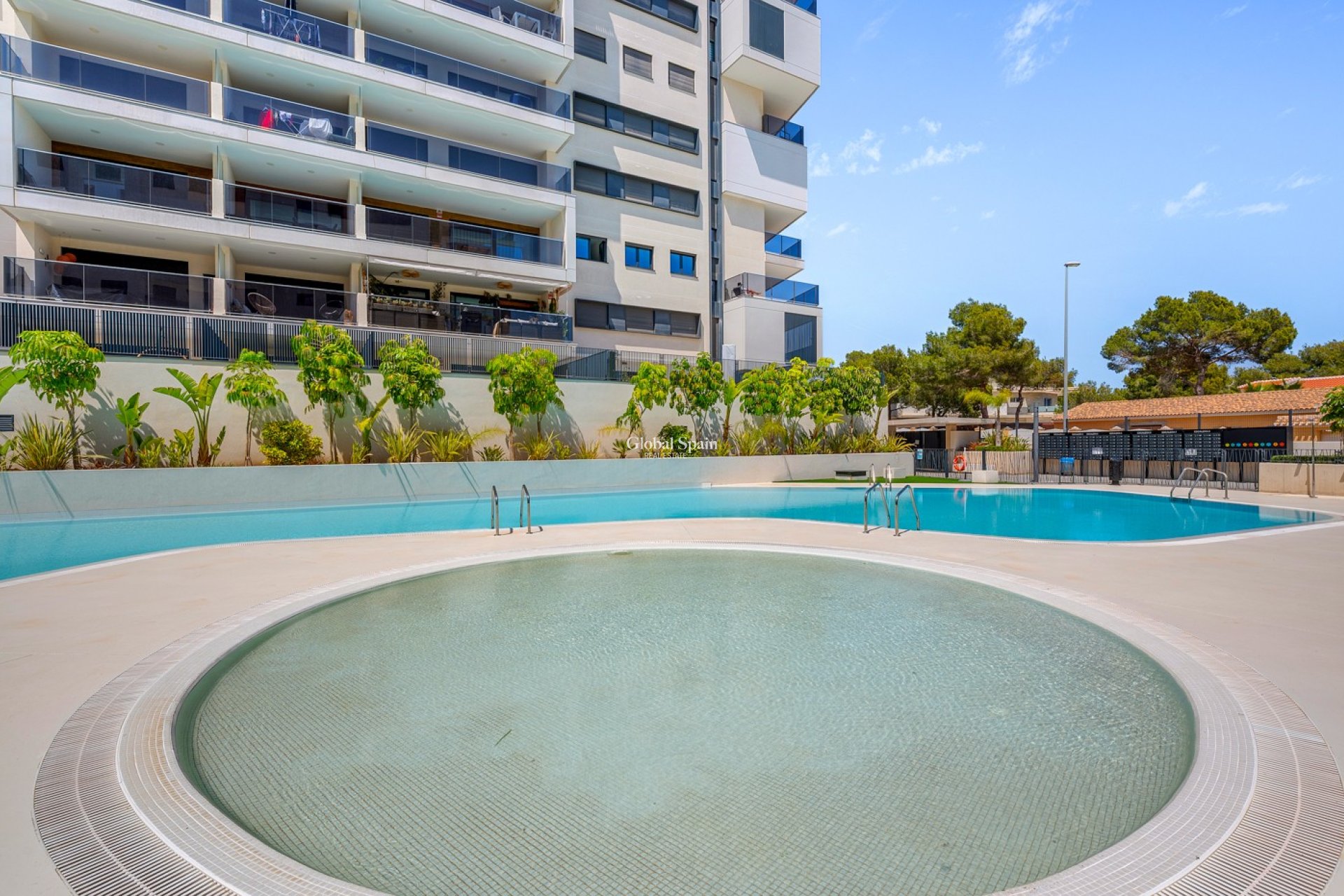 Revente - APPARTEMENT -
DEHESA DE CAMPOAMOR - Costa Blanca