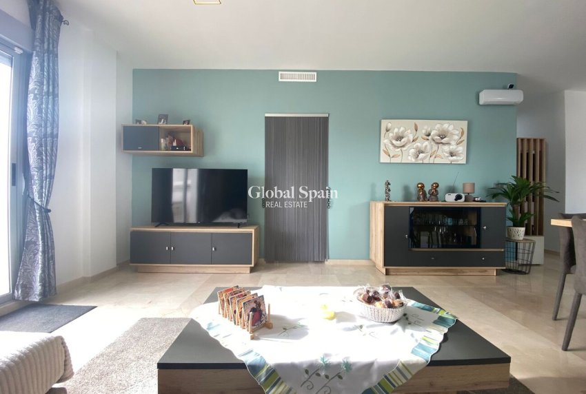 Revente - APPARTEMENT -
DEHESA DE CAMPOAMOR - Las Filipinas