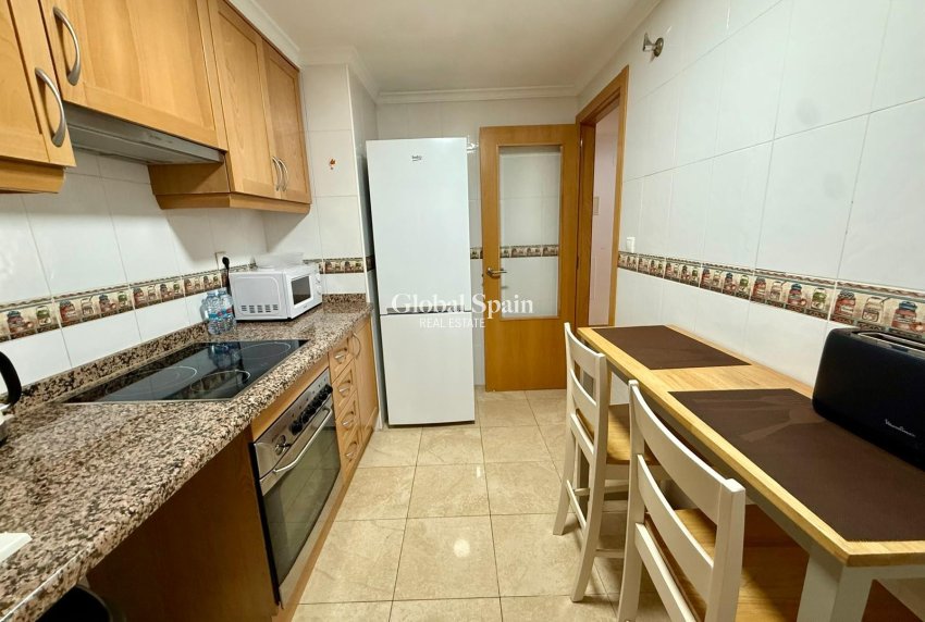 Revente - APPARTEMENT -
DENIA - Center