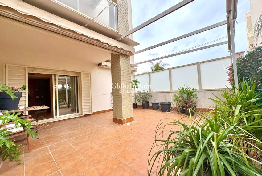 Revente - APPARTEMENT -
DENIA - Center