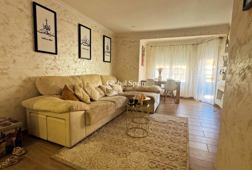 Revente - APPARTEMENT -
DENIA - Center