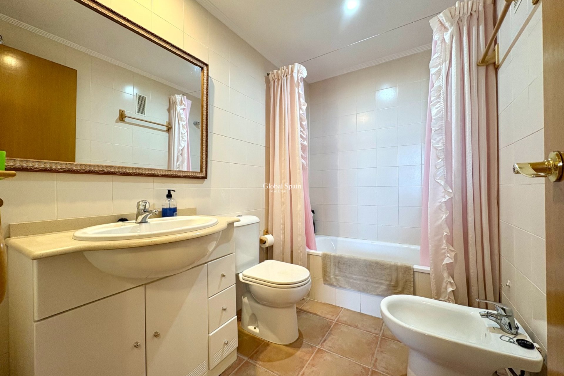 Revente - APPARTEMENT -
DENIA - Center