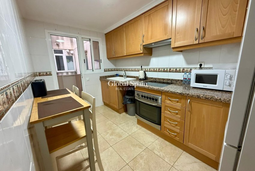 Revente - APPARTEMENT -
DENIA - Center